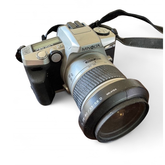 Minolta Other - Minolta - Vintage Maxxum 5 Silver and Black SLR Camera with extra lenses